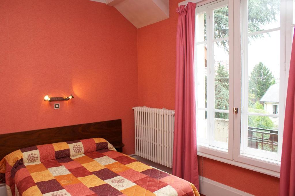 Hotel Le Lyon Bron Szoba fotó