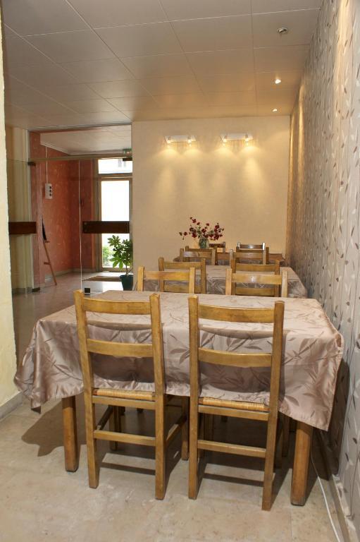Hotel Le Lyon Bron Kültér fotó