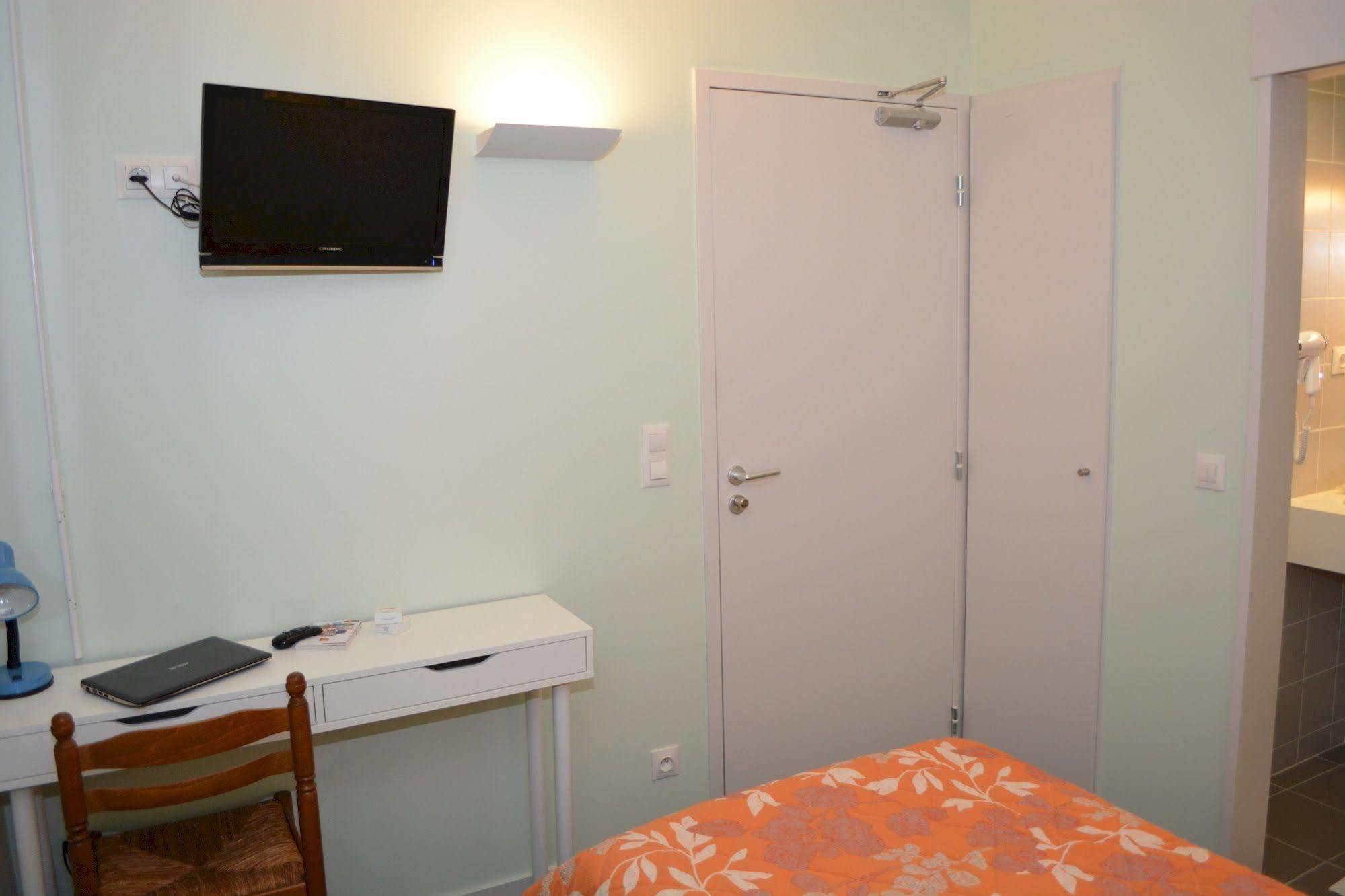 Hotel Le Lyon Bron Kültér fotó