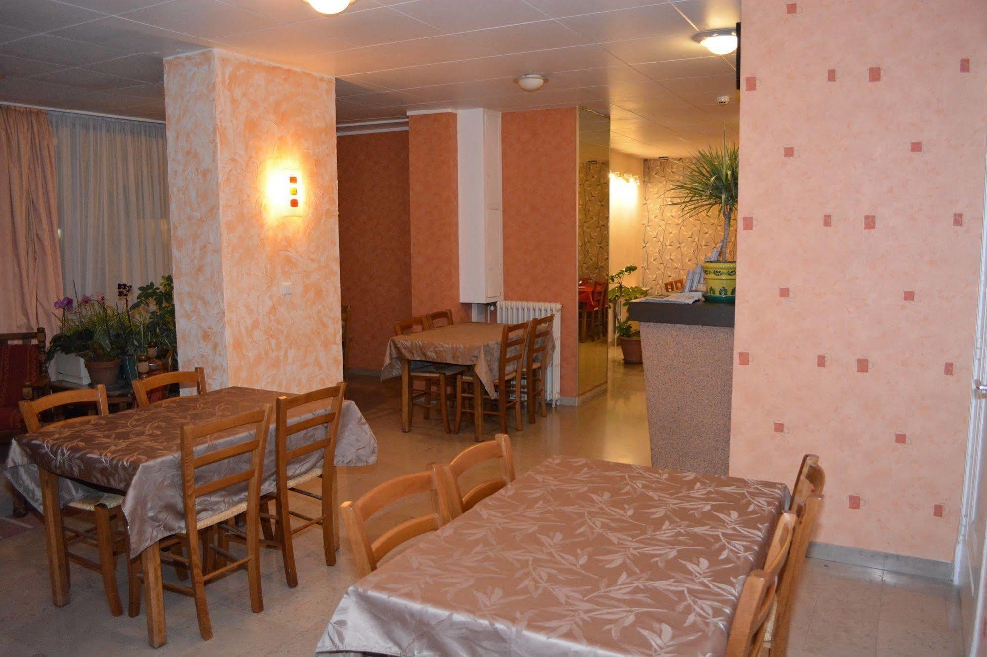 Hotel Le Lyon Bron Kültér fotó