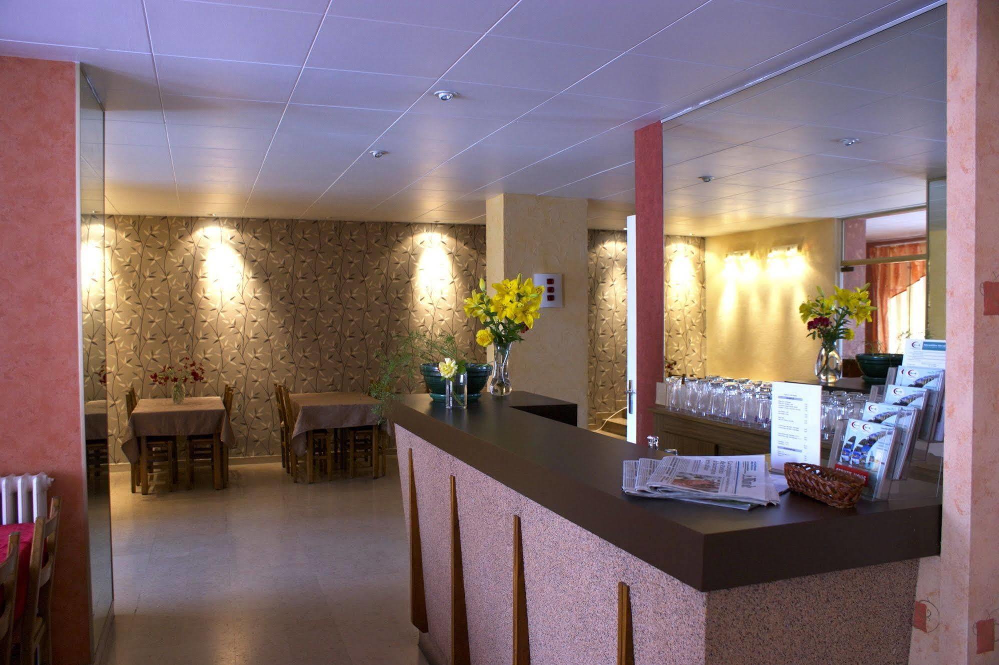 Hotel Le Lyon Bron Kültér fotó